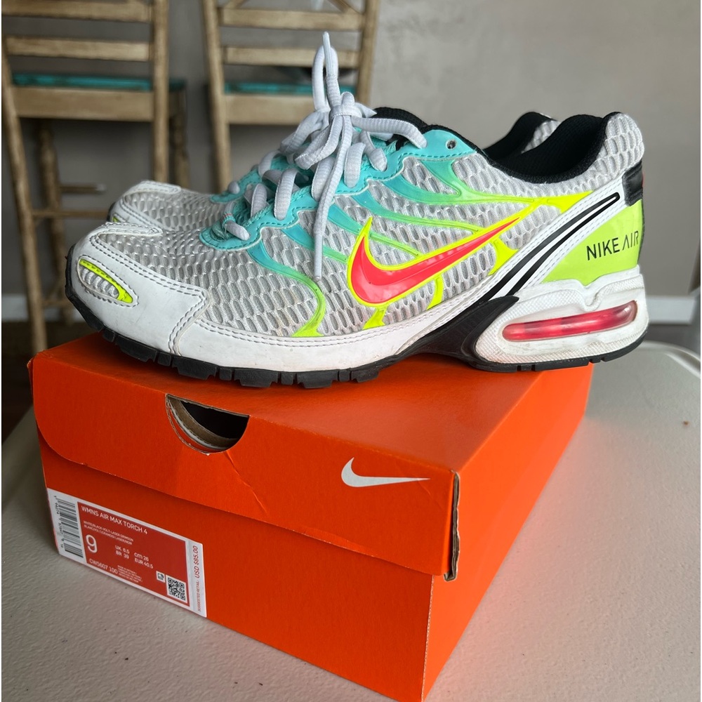 NIKE Air TORCH 4 Size 9 Sneakers